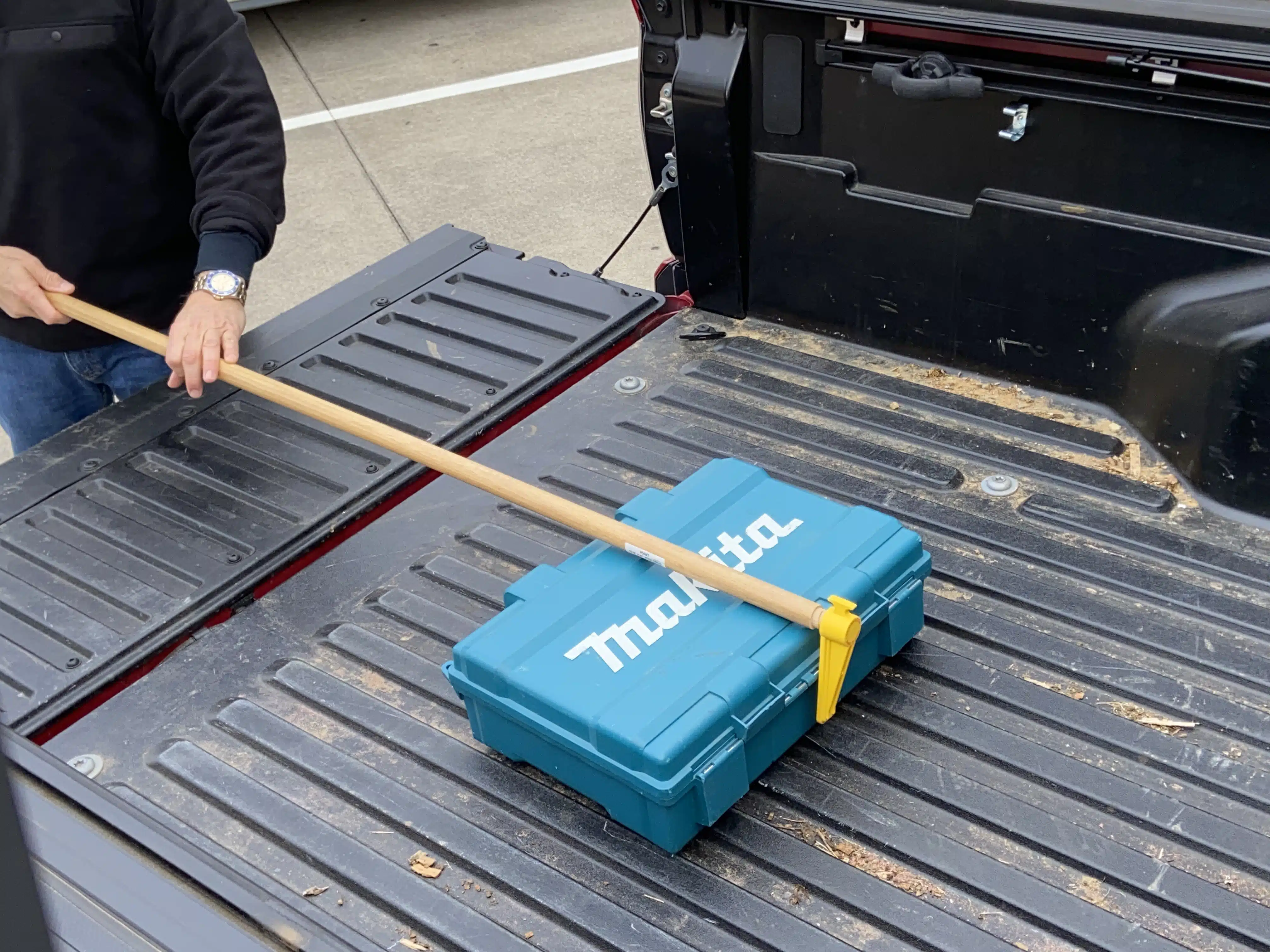 Reacher Pull Pole End