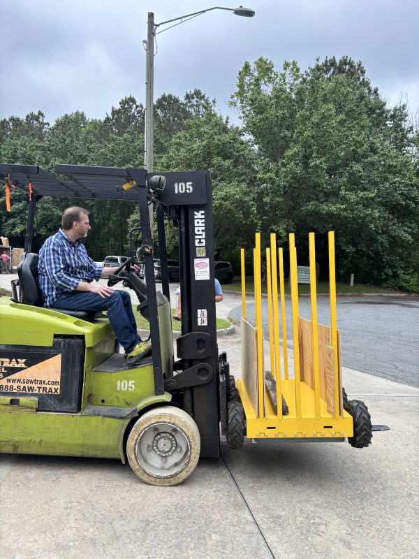 VI tal Dolly on Forklift 1 VI tal Dolly on Forklift 1