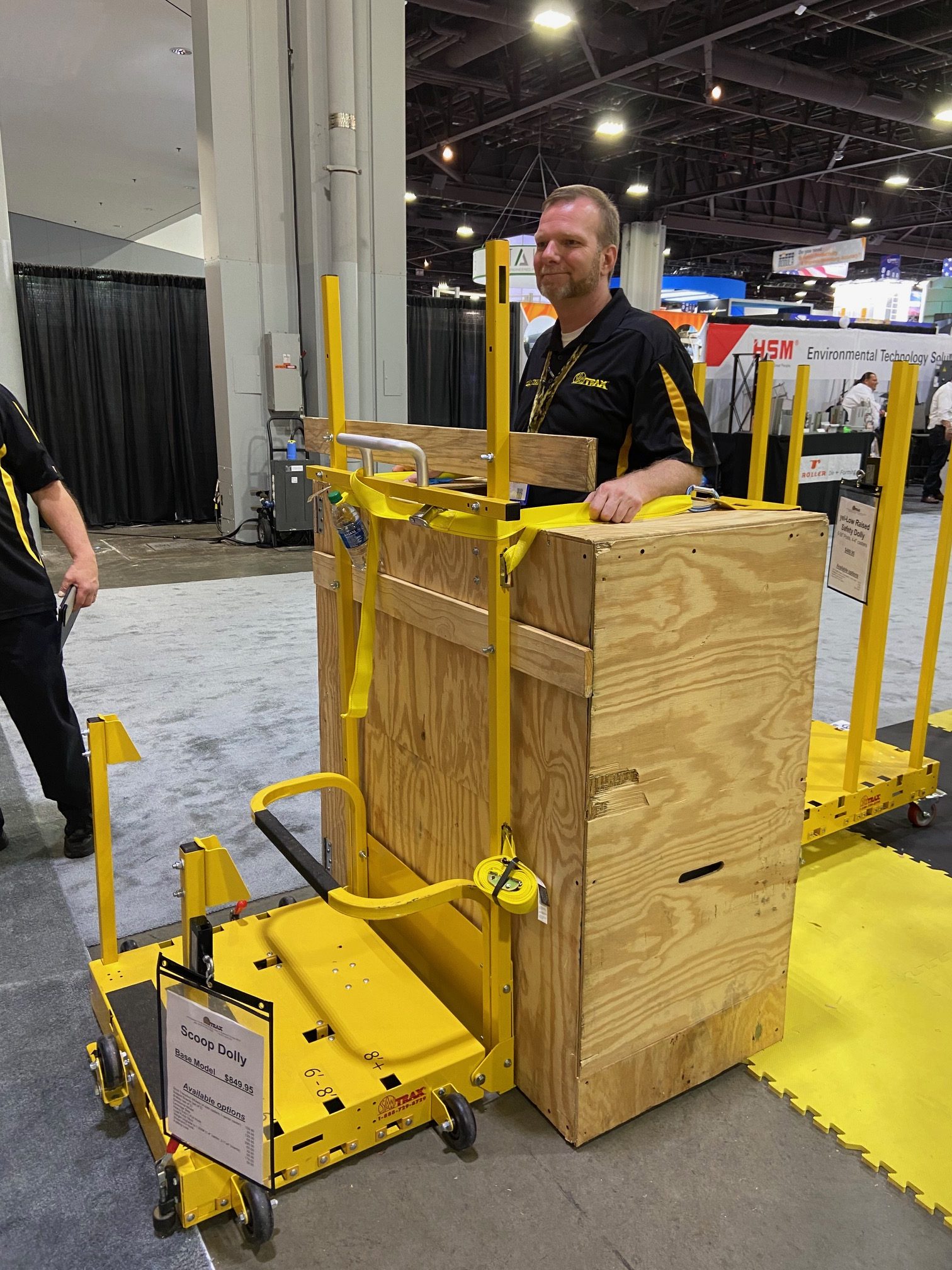 Scoop Dolly moving windows and panels